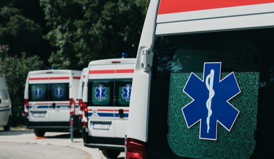 安多救护车转运病人过路高速收费吗？